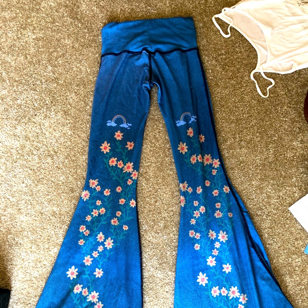 Bell bottom pants